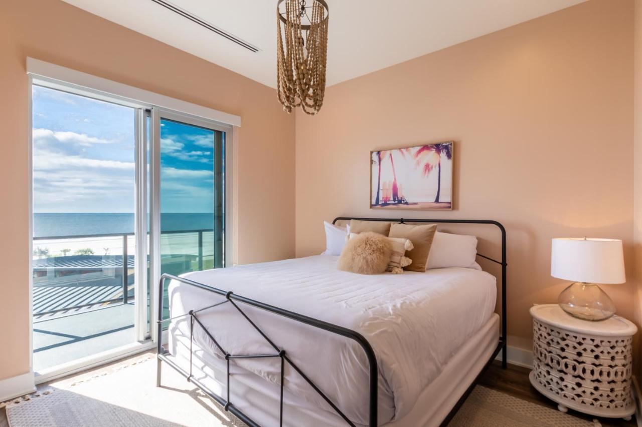 Elegant 4 Bedroom Beachfront, Luxury Condo With Rooftop Pool Next To The Hangout Gulf Shores Exterior photo